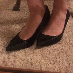 Size 9 1/2 Anne Klein iflex black heels
